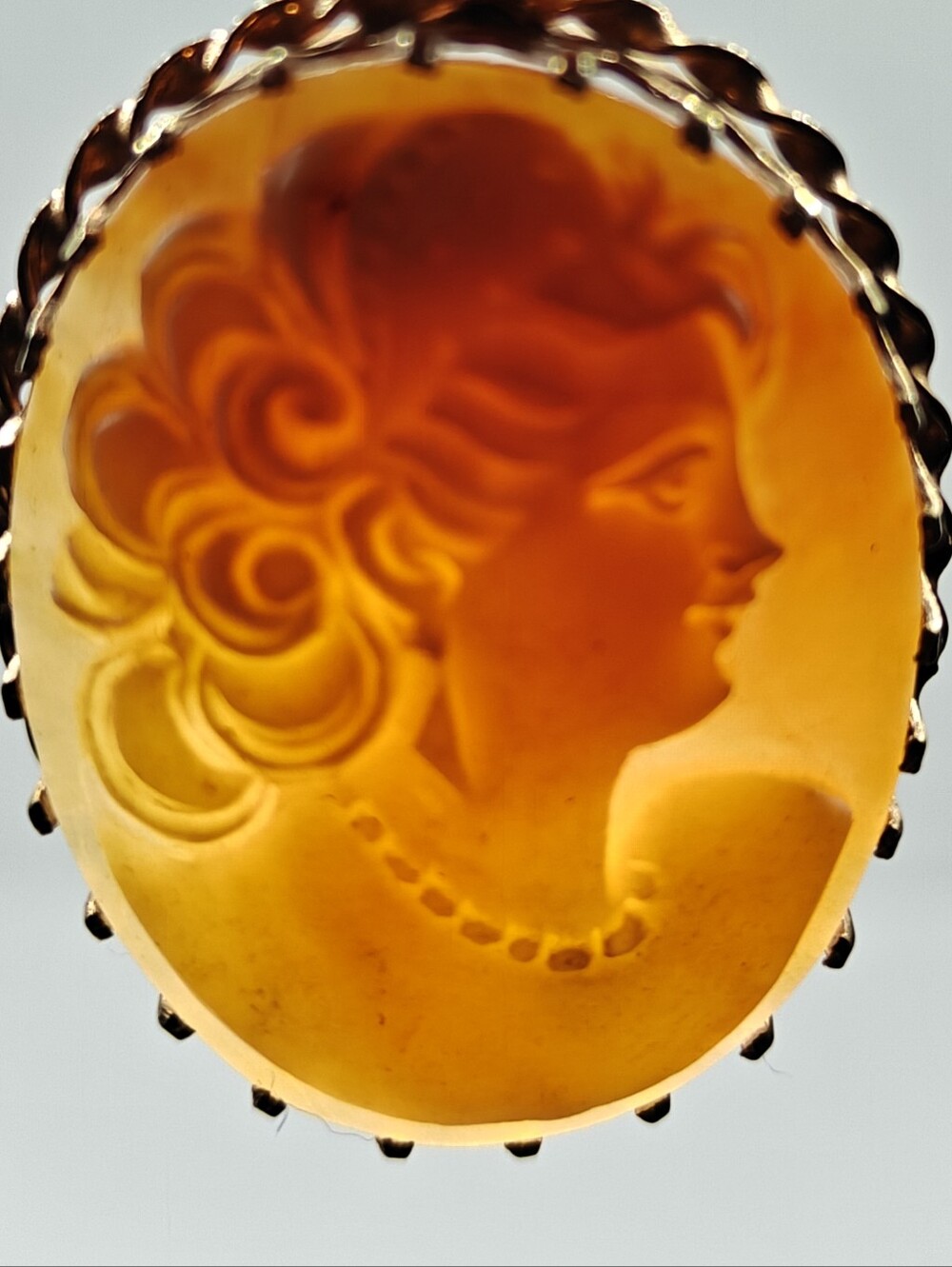 Vintage Antique Cameo Pendant Necklace - Picture 4 of 15